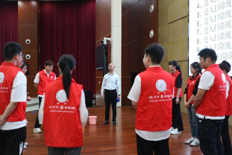 6.28集團(tuán)團(tuán)委組織開(kāi)展專項(xiàng)公益實(shí)踐活動(dòng)